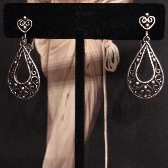 Antique Marcasite Sterling Silver Clip-On Earrings - Picture 9 of 9